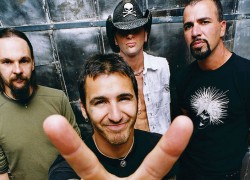 6 августа – день музыкальной рок-группы Godsmack