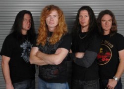Megadeth выставляют на аукцион свою меморабилию