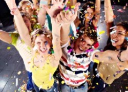 Как весело провести время большой компанией