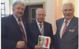 Марчук играет на гитаре Марчук играет на гитаре