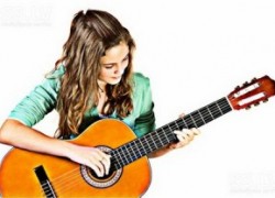 Как научиться играть на гитаре